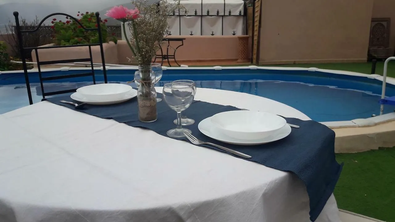 Kalfajar Guest House Radazul